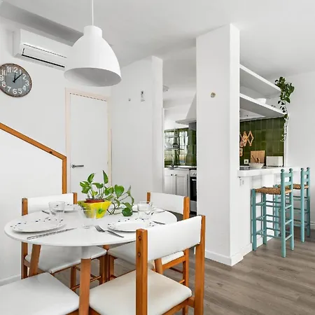 Ferienwohnung Fuer 4 Personen Ca 68 Qm In Cala'n Blanes, Menorca Westkueste Von Menorca