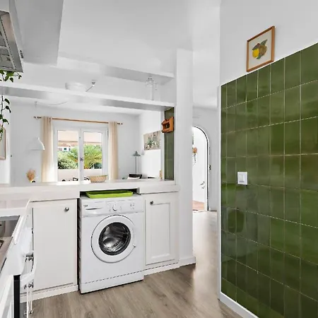 Ferienwohnung Fuer 4 Personen Ca 68 Qm In Cala'n Blanes, Menorca Westkueste Von Menorca Appartamento